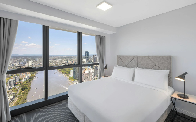 Meriton Suites Adelaide Street, Brisbane – Guest Rooms – Brisbane