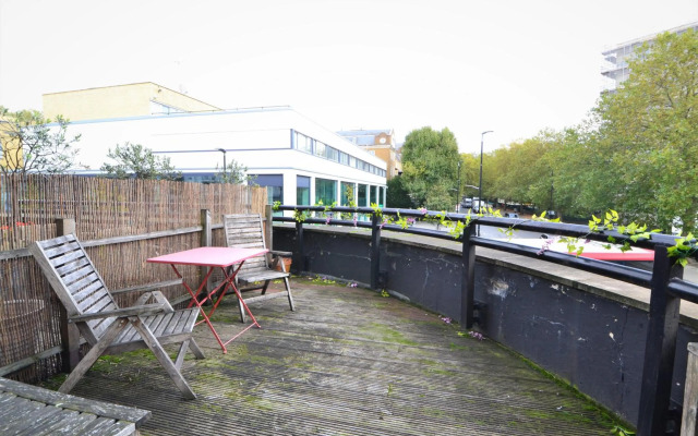 One Bedroom Apartment in Bayswater