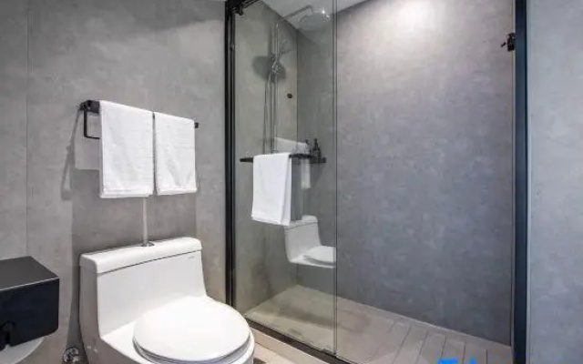 Yuexin Hotel (Shanghai Zhongshan Park Branch) – Bathroom – Shanghai
