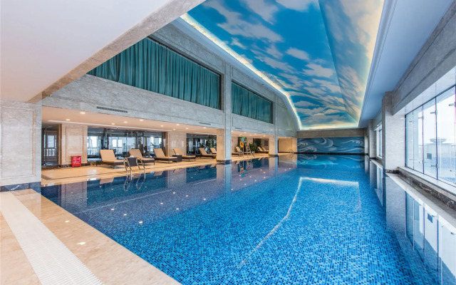 Qianjiang Junting Hotel, Haining