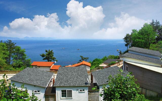 Namhae Eunbit Bada Pension