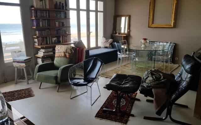 Les pieds dans l'eau