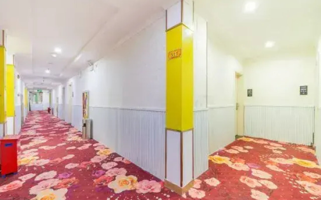 Hongfu Business Hotel (Dongguan Dalangzhen Station Branch)