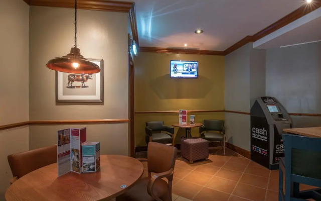 Premier Inn Walsall - M6 J10