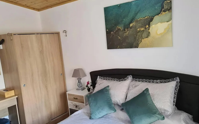 Zoi's SeaView House