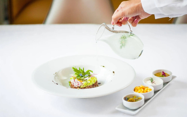 Iris Art Hotel