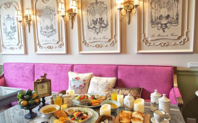 La Maison de France B&B