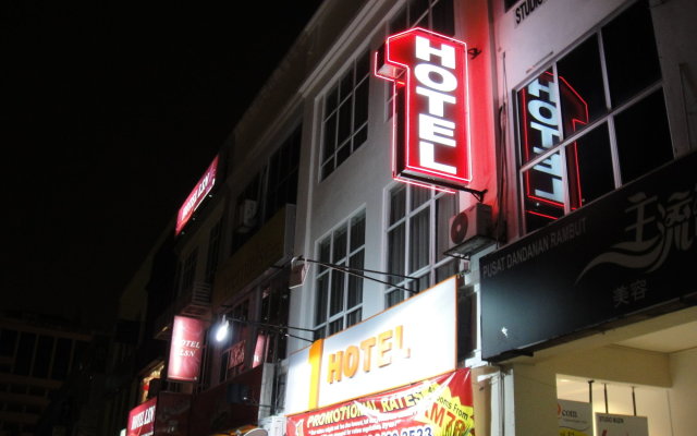 1 Hotel Taman Connaught