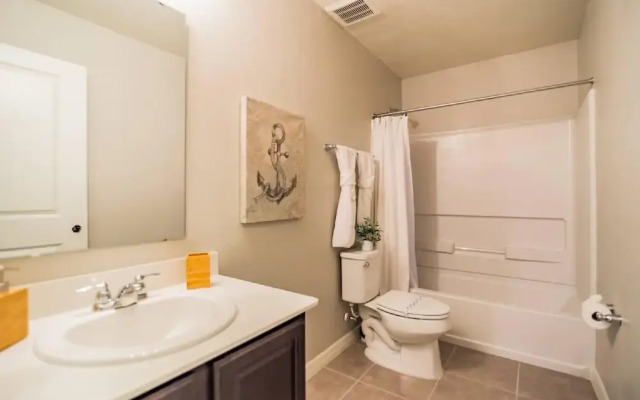 5131 Compass Bay
