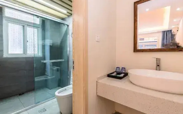 Hot Spring Banshan Hotel