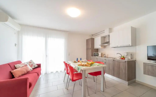 Elegant Residenza Monica Two Bedroom C6 Sleeps 6
