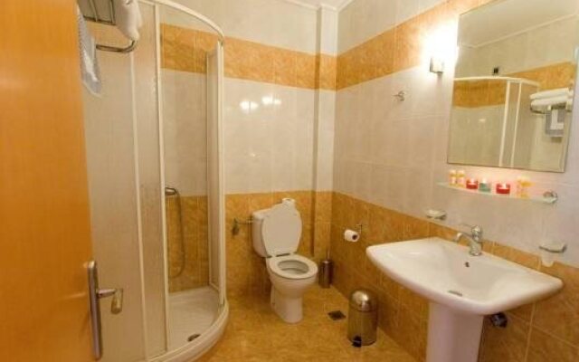 Lito Hotel