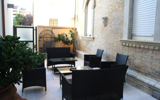 Hotel Chiaraluna