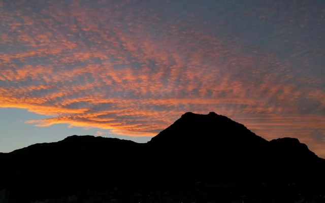 Muizenberg Mountain View Apartment