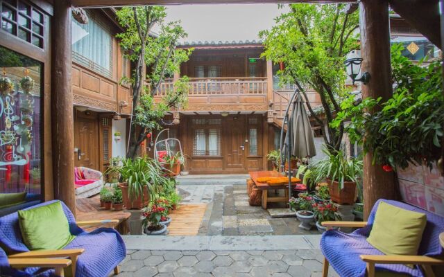 Mufu Bieyuan Hostel