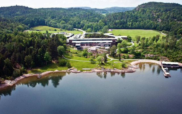 Vann Spa Hotel and Conference