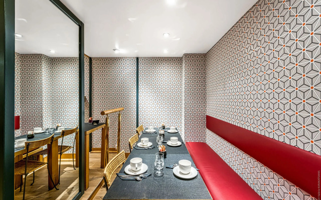 Etoile Park Hotel