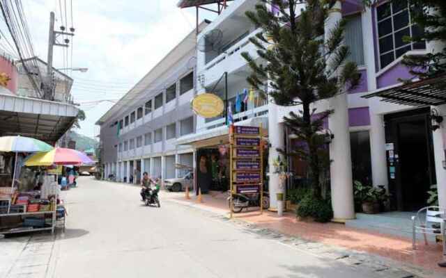Maesai Complex Hotel