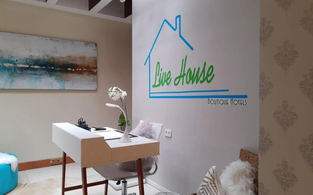 Live House Boutique Hotels