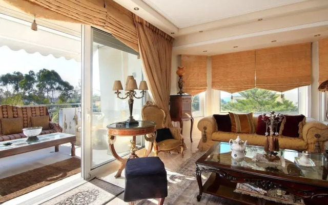 Royal Riviera Residence