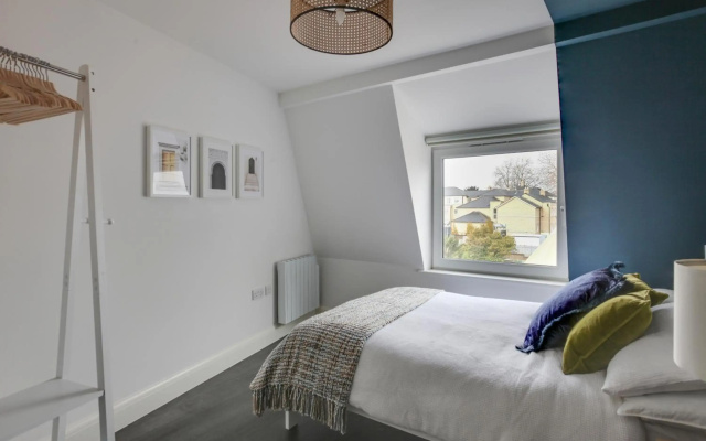 Beautiful Chelmsford Apartment - Free Parking