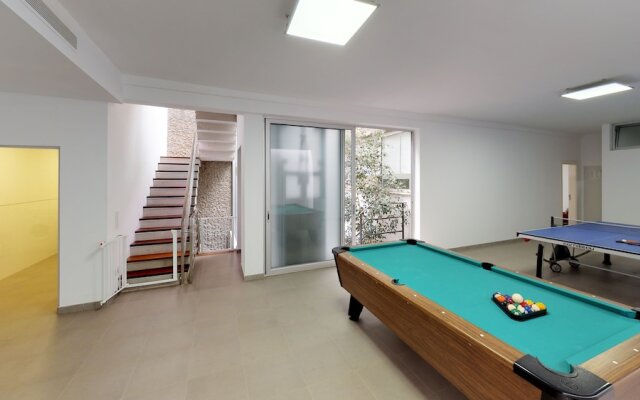 Luxury Villa BKM in Playa del Duque