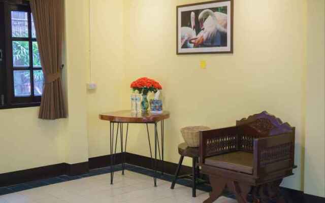 Him Dara Homestay