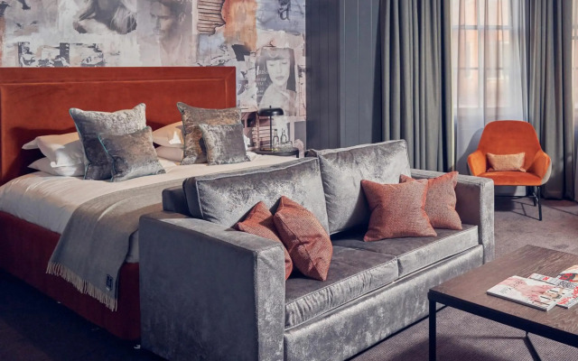 Malmaison Reading
