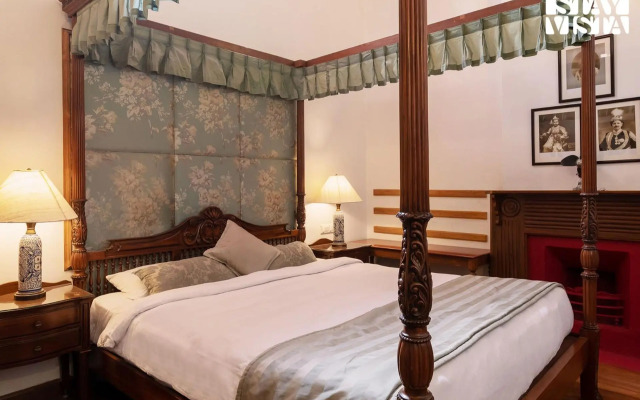 StayVista at Greenwood Bungalow