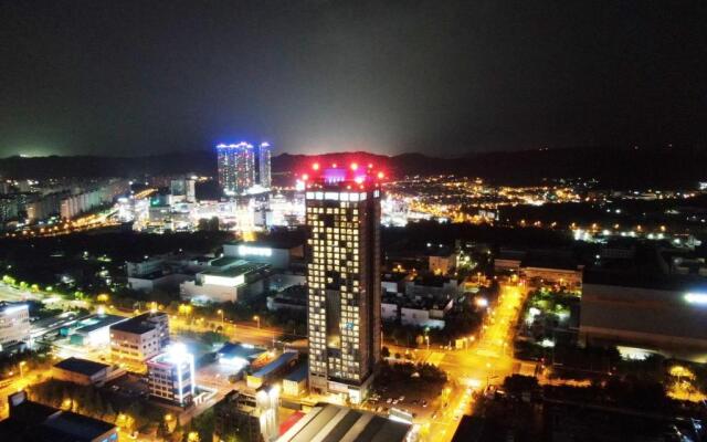 J-One Hotel