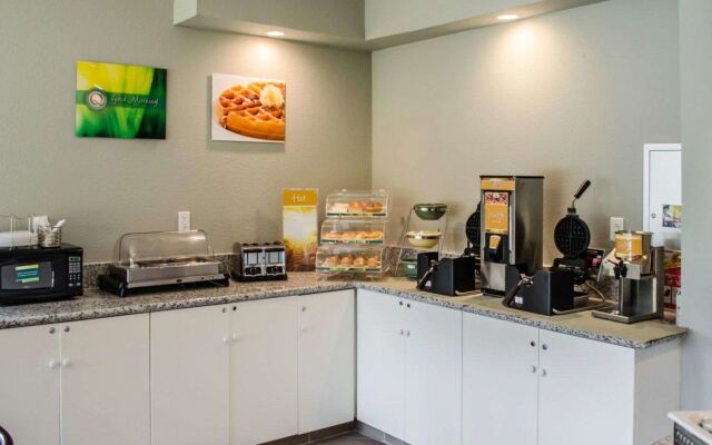 Days Inn by Wyndham Eglin AFB