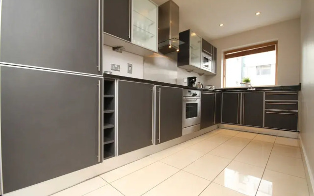 Grand Canal Quay - 3 BR Apartment