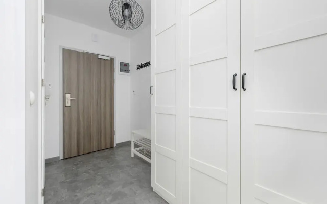 Grunwaldzka Apartment for 4 by Renters