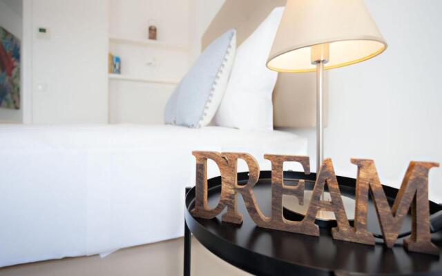 Faro Clara Suites