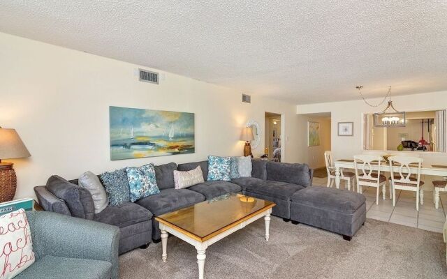 Shoreline 1055 Condo by RedAwning