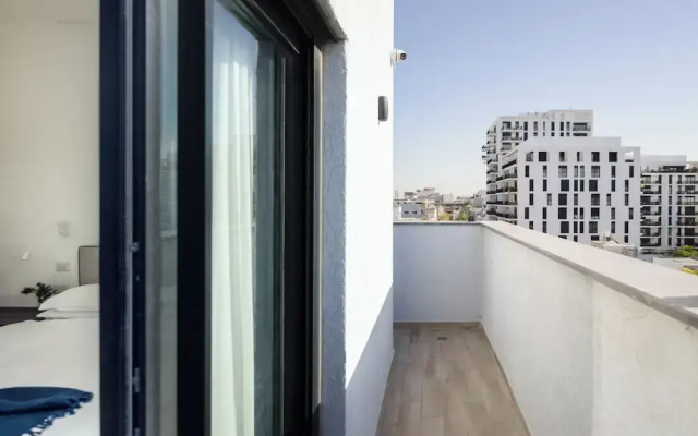 Rooftop Jacuzzi Penthouse by Sea N' Rent