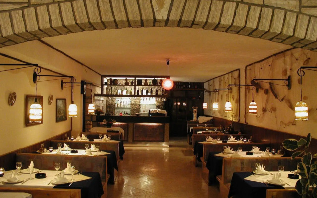 Hotel Tony