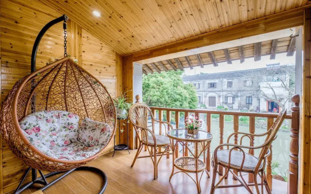 Nanzha Fuchang Bridge Family Vacation Homestay (Wuzhen Scenic Area Branch)