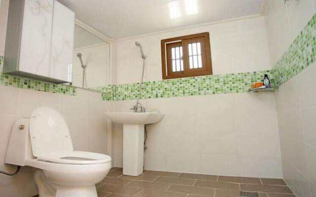 Bandi Hwangto Pension