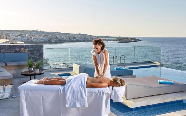 Seafront Apartments by Myseasight