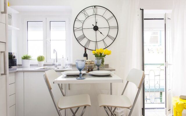 ALTIDO Trendy chic studio in Alfama, 4mins to Santo Estêvão Belvedere viewpoint