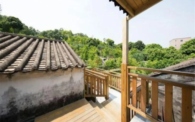 Qihua Inn