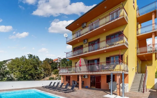 Stunning Apartment in Crikvenica With Outdoor Swimming Pool, Wifi and 3 Bedrooms