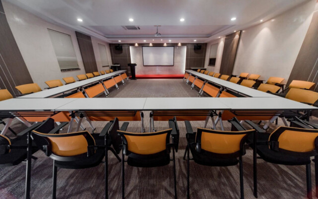 Metropolo Jinjiang jiaxing Business Rodeway Hotel