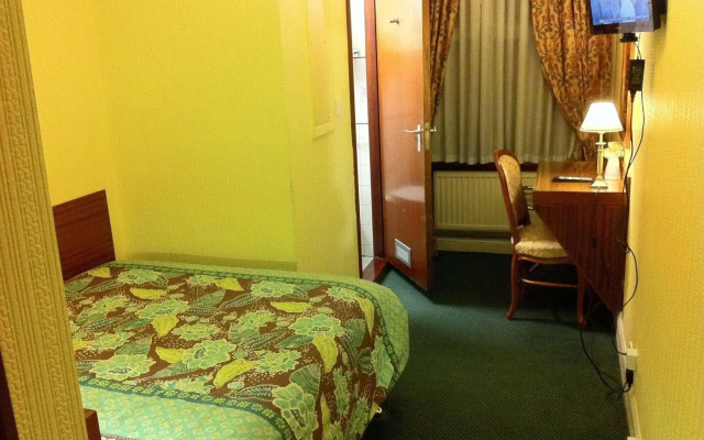 London Visitors Hotel