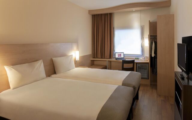 ibis Adana