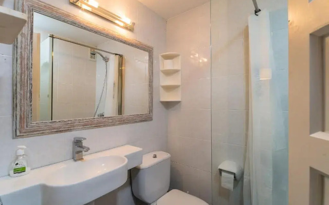 Aj-7 Calella DE Palafrugell 4 PAX