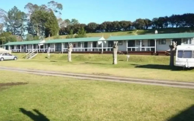 Opal Hot Springs And Holiday Park