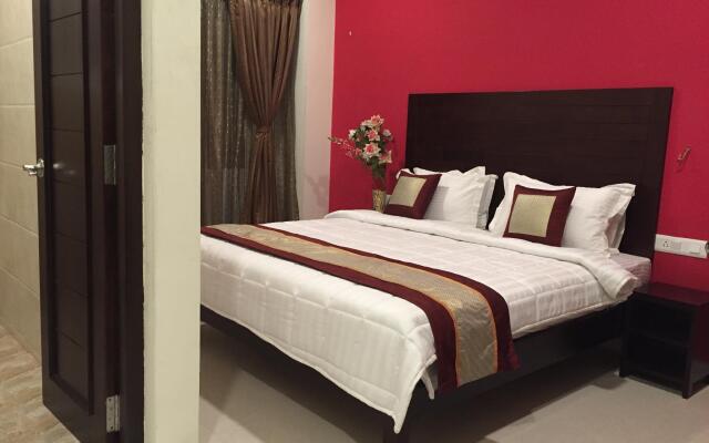 Hotel Rajahamsa