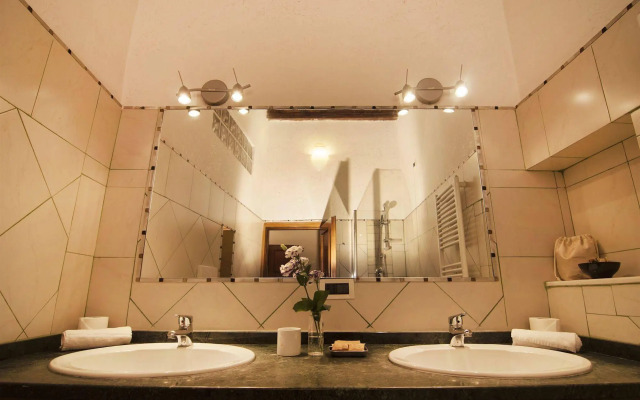 Magenta Collection Fico